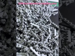 拡大鏡で100%の目検査